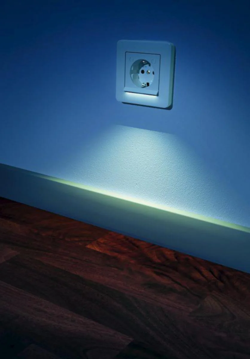 Pistorasia Exxact 1S/16A/Ip21 Ukj Led Av Val