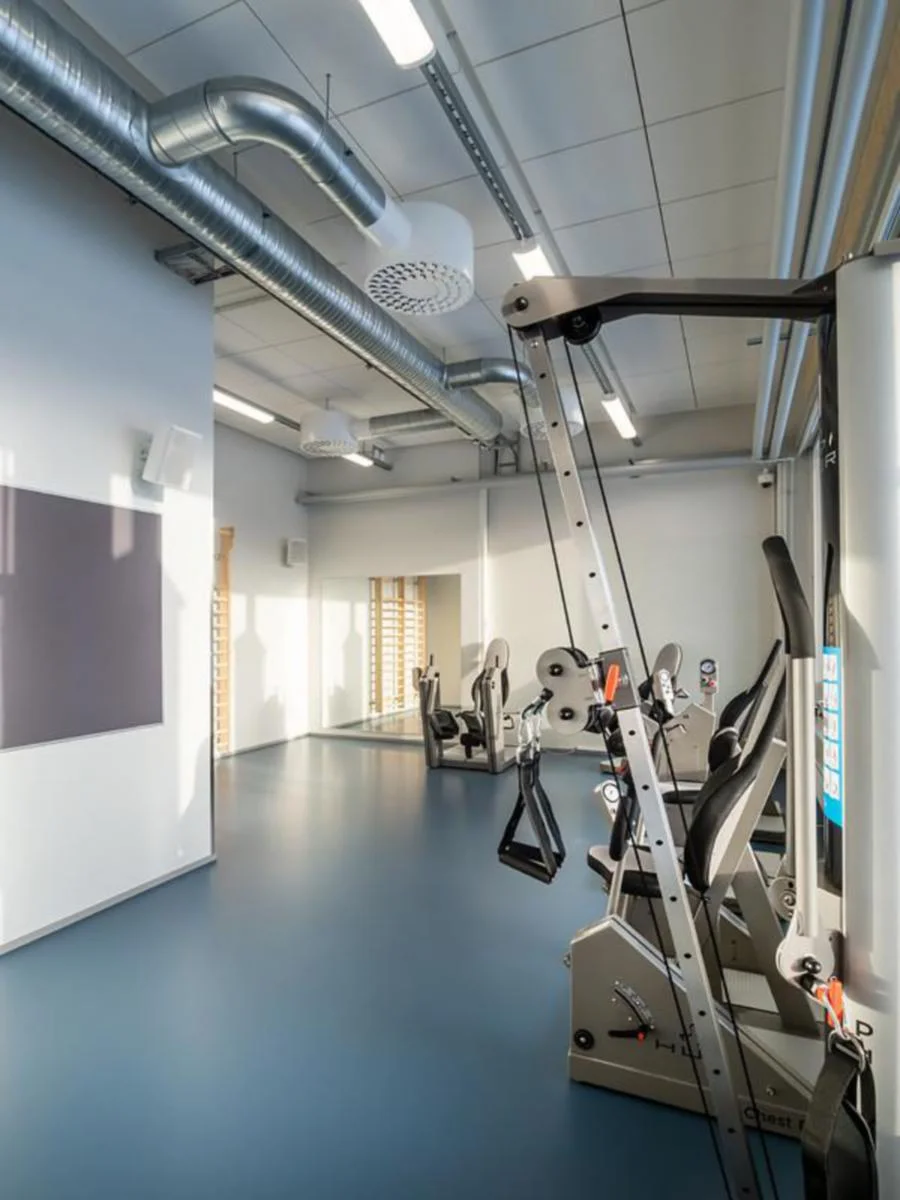 Tunnistinvalaisin Optimus Ip44 45W/830 Ra Pco Wh