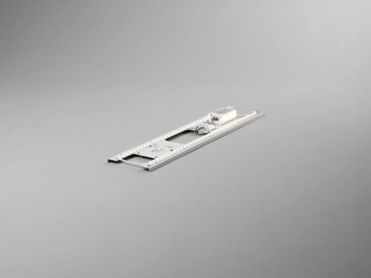 Sähköinen Lisätarv Reline Ip20 2000Lm 15W 3/4K 600Mm
