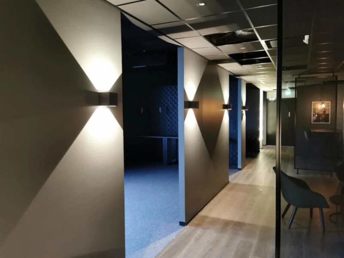 Seinävalaisin Ulko Unilamp Big Box Ip55 2X6W 3K Black