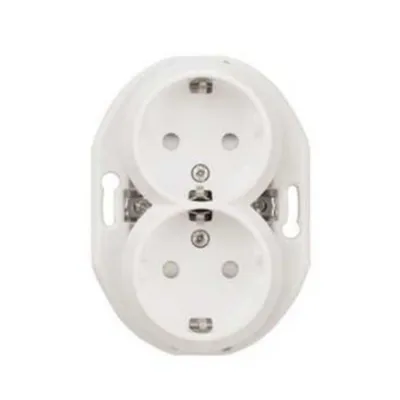 Pistorasia Renova 2S/16A/230V Ip21 Val