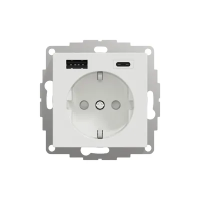 Pistorasia + Usb Exxact 1-Pr + 2Xusb Lat. A+C 3A Val